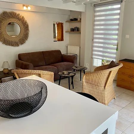 Logis De La Brumanderie Hotel Fontcouverte (Charente-Maritime)